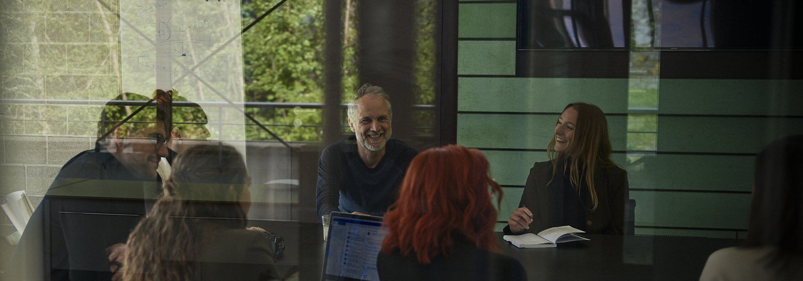 Mitarbeiter von Schindler Parent in einem Meeting